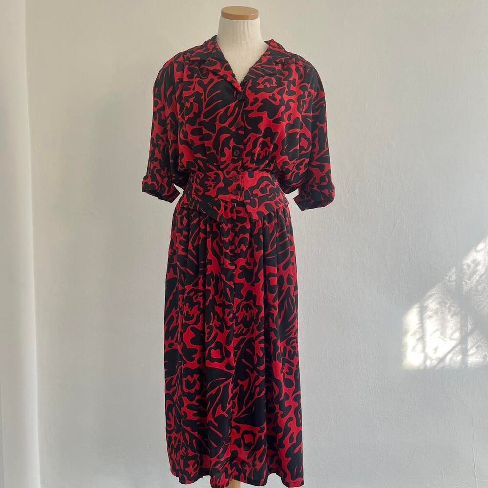 Vintage abstract patterned midi dress